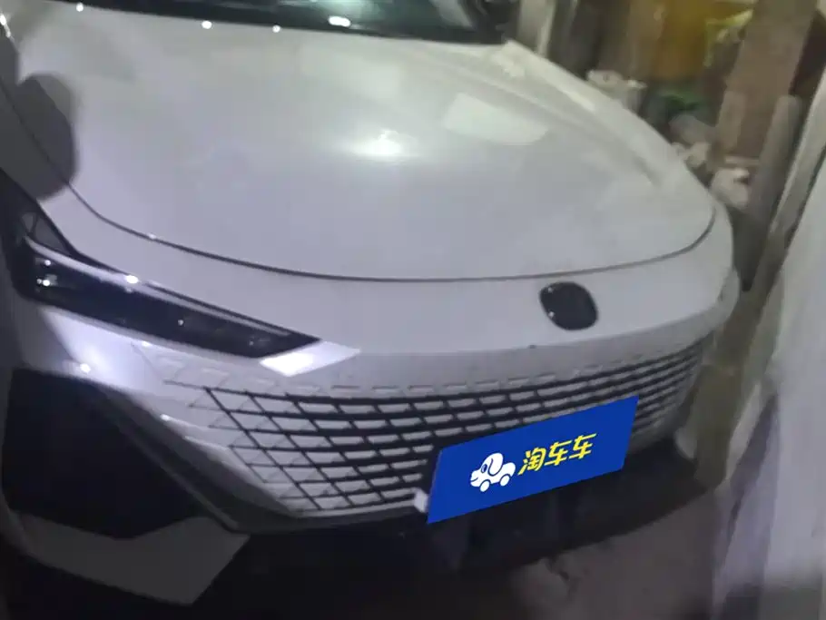 Changan UNI-V 2024