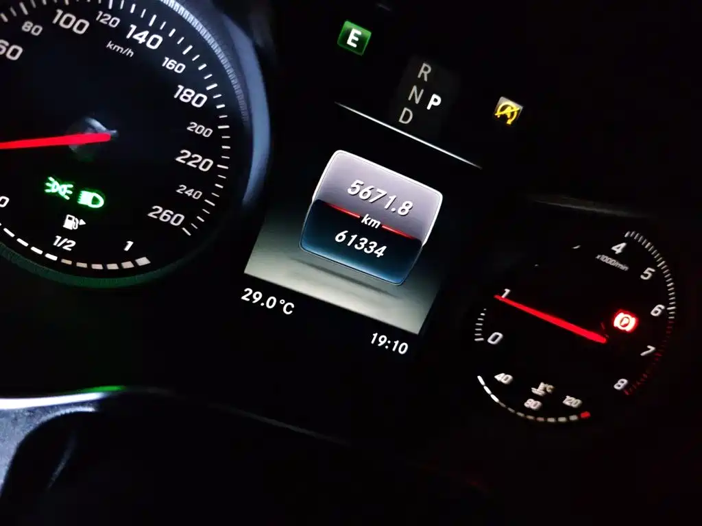 Mercedes-Benz C-Class — миниатюра 8