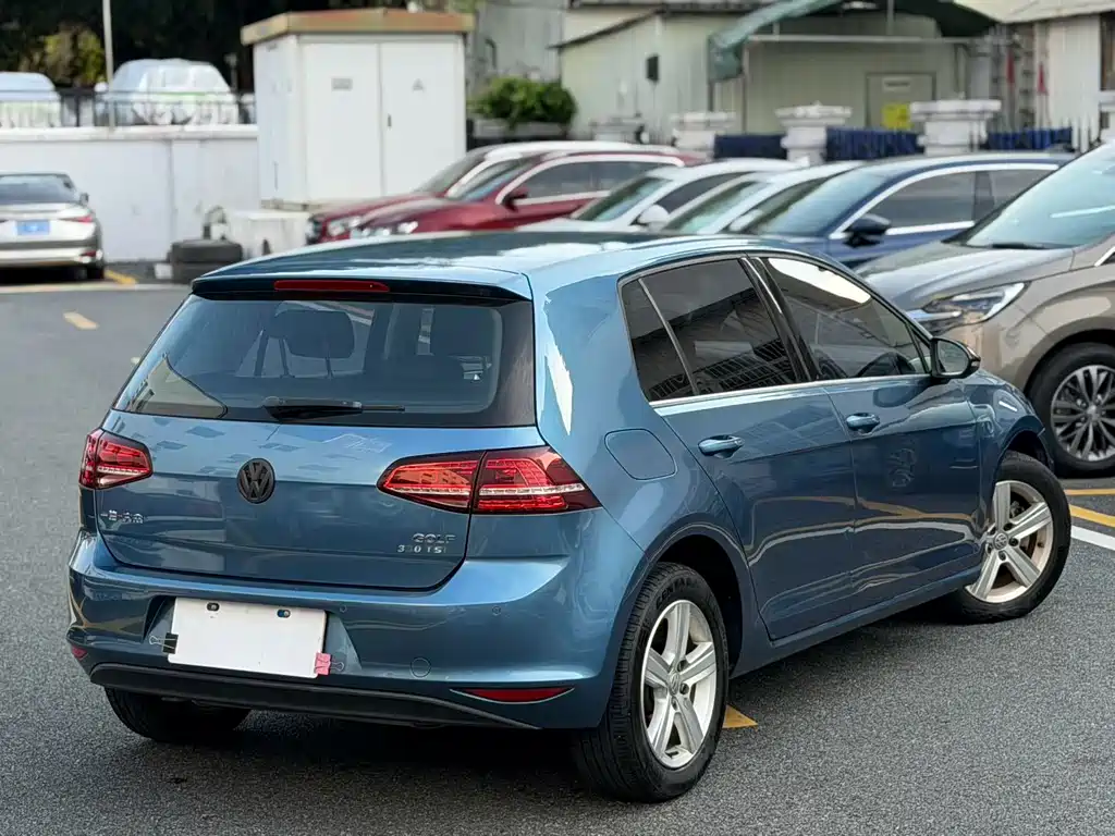 Volkswagen Golf — миниатюра 18