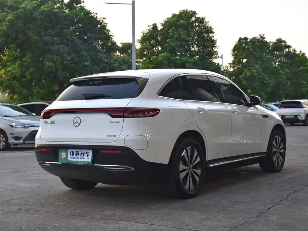 Mercedes-Benz EQC — миниатюра 18