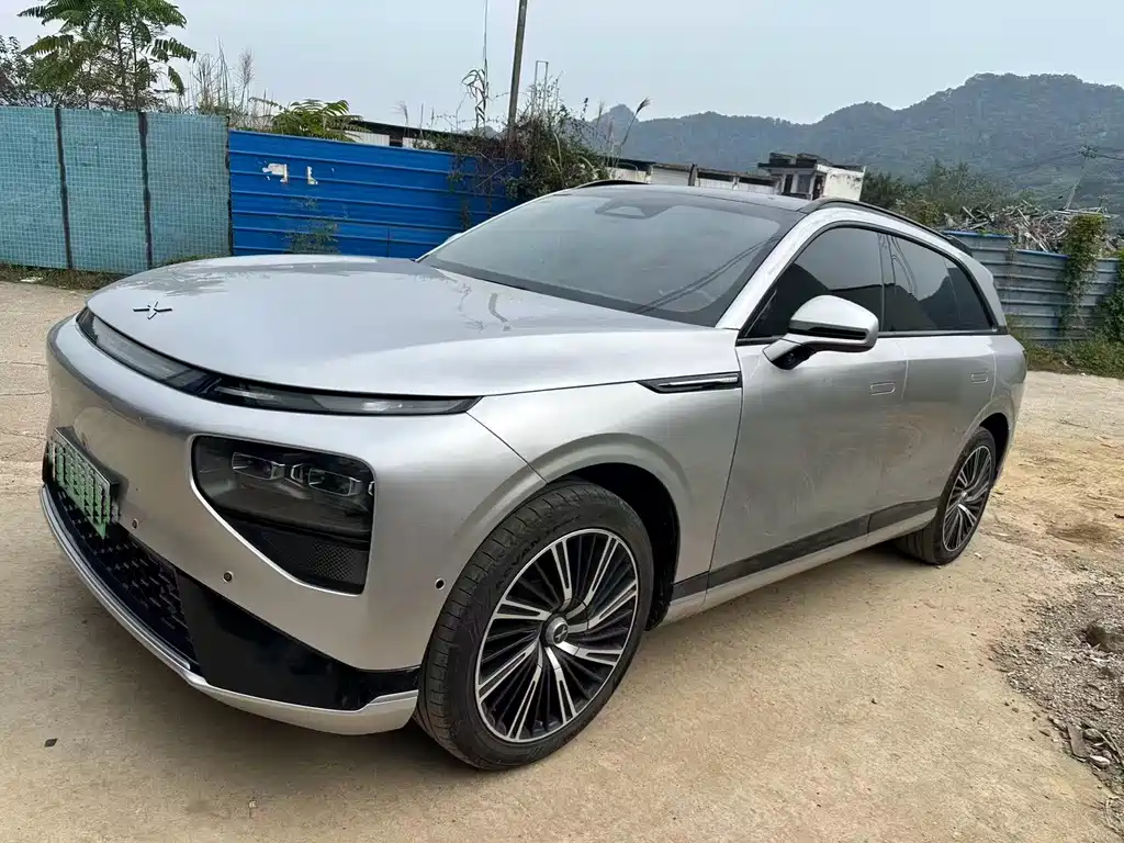 XPeng G9