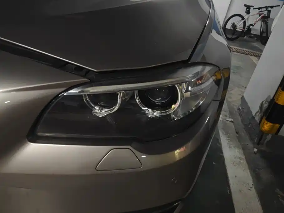 BMW 5 Series — миниатюра 5