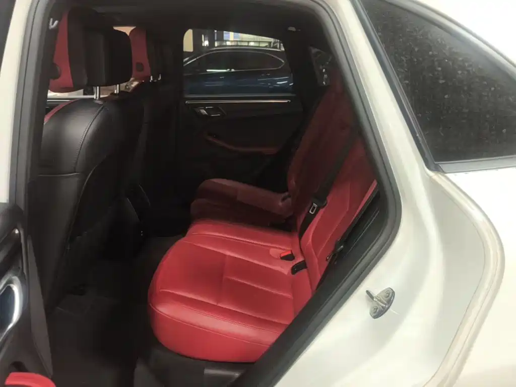Porsche Macan — миниатюра 17