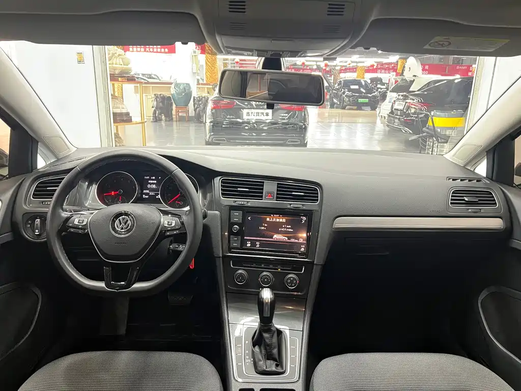 Volkswagen Golf — миниатюра 9