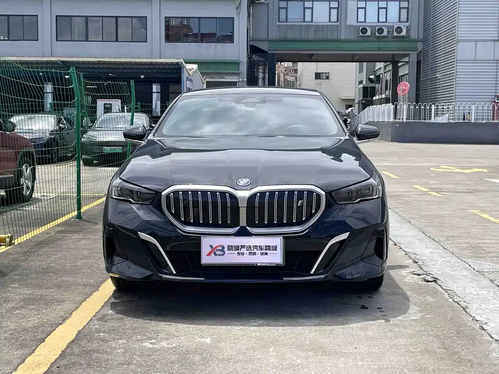 BMW i5 — миниатюра 3