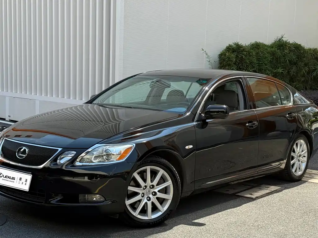 Lexus GS — миниатюра 2