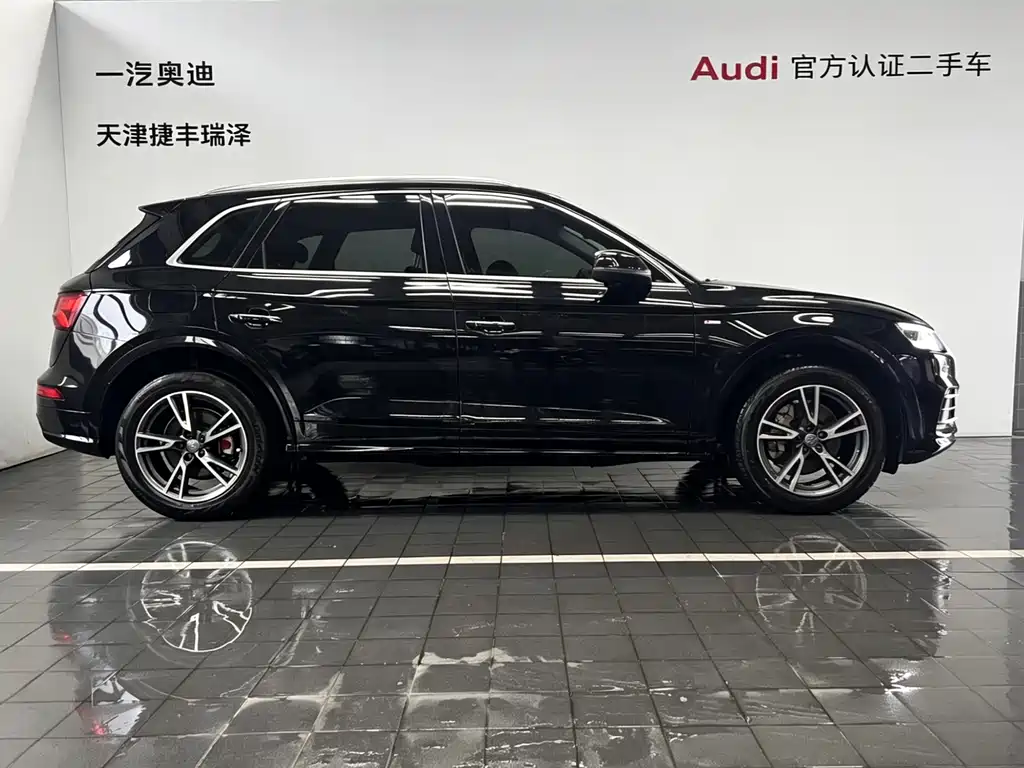 Audi Q5L 2018 45 TFSI Premium Fashion V
