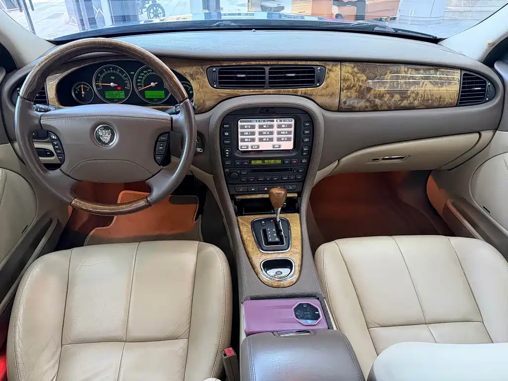 Jaguar S-TYPE — миниатюра 8