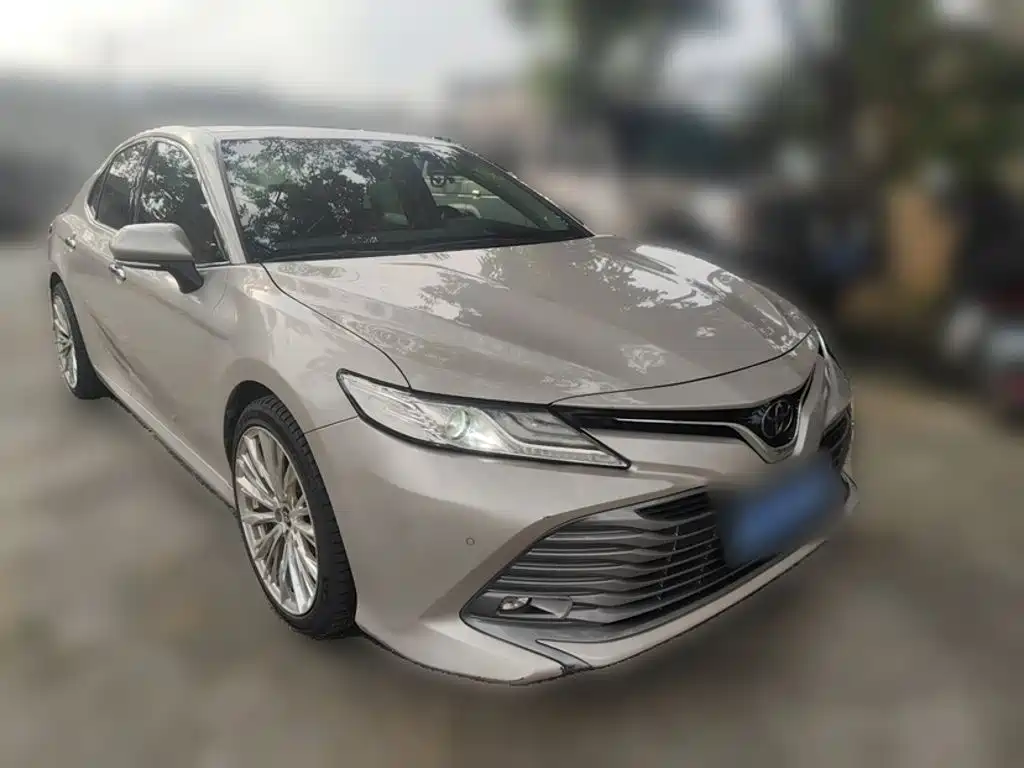 Toyota Camry — миниатюра 24