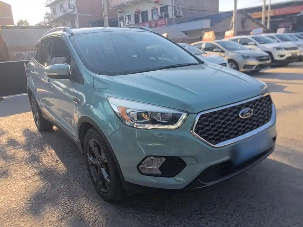 Ford Kuga — миниатюра 4