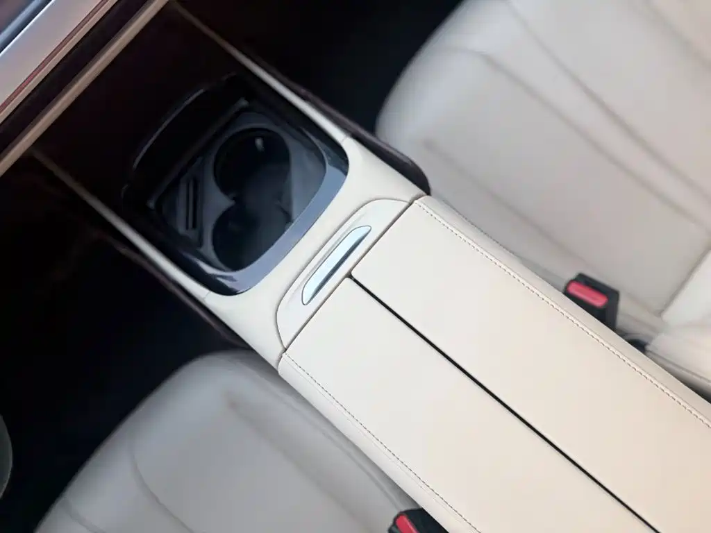 XPeng P7 — миниатюра 8