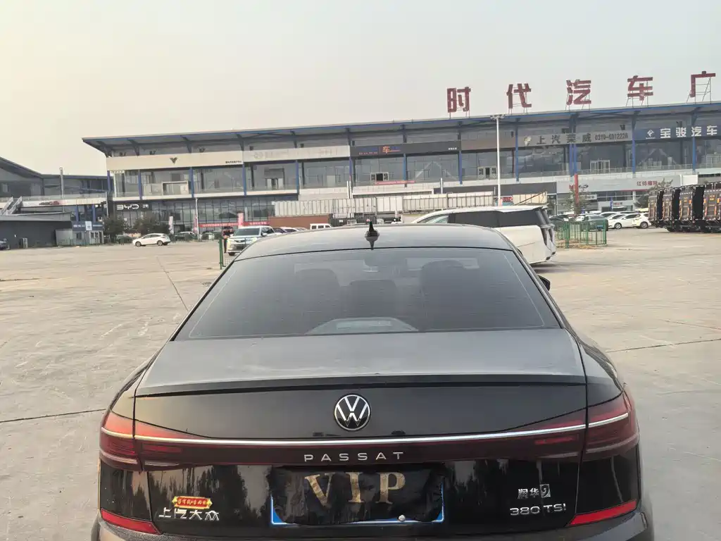 Volkswagen Passat — миниатюра 4