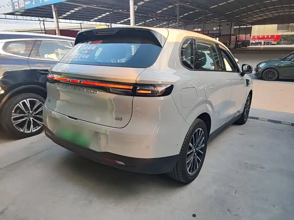 Leapmotor Leapmotor B10 — миниатюра 7