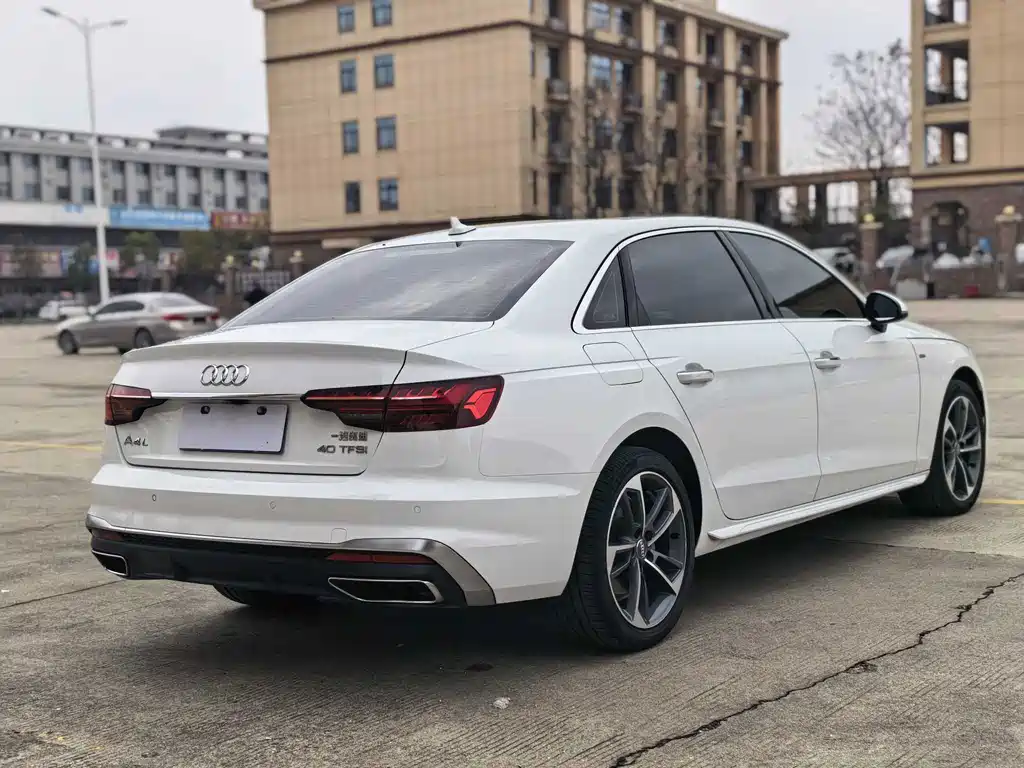 Audi A4L — миниатюра 12