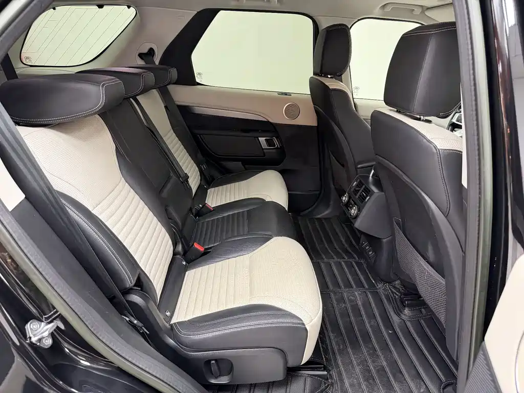 Land Rover Discovery 2021 360PS R-Dynamic S
