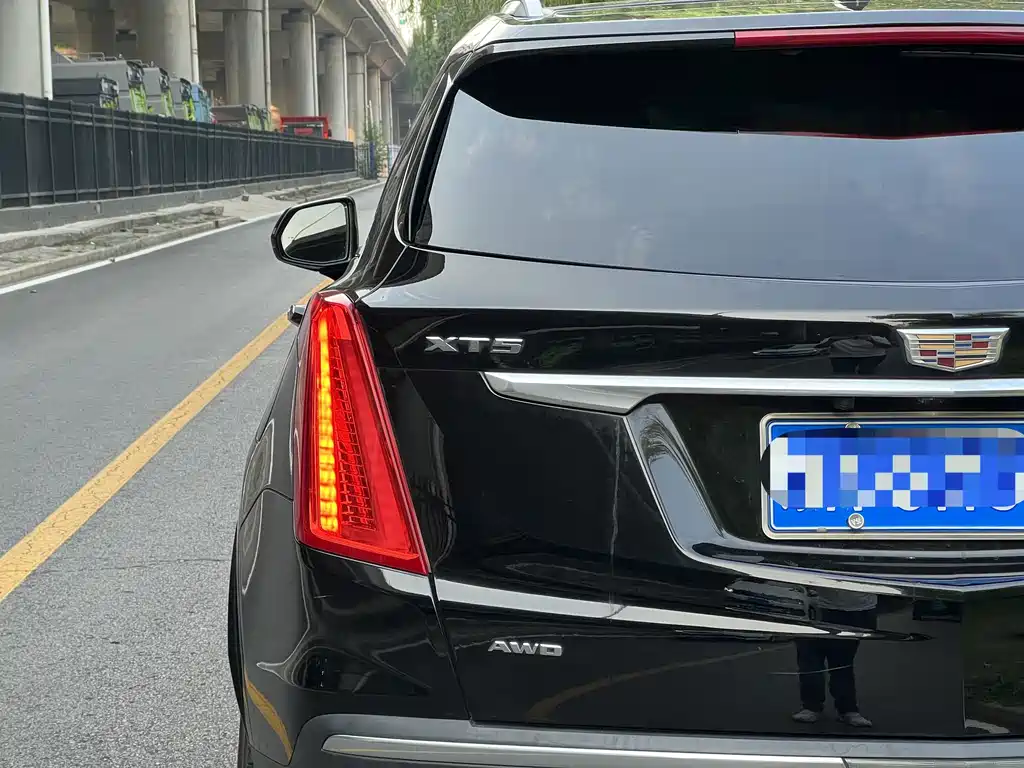 Cadillac XT5 — миниатюра 13