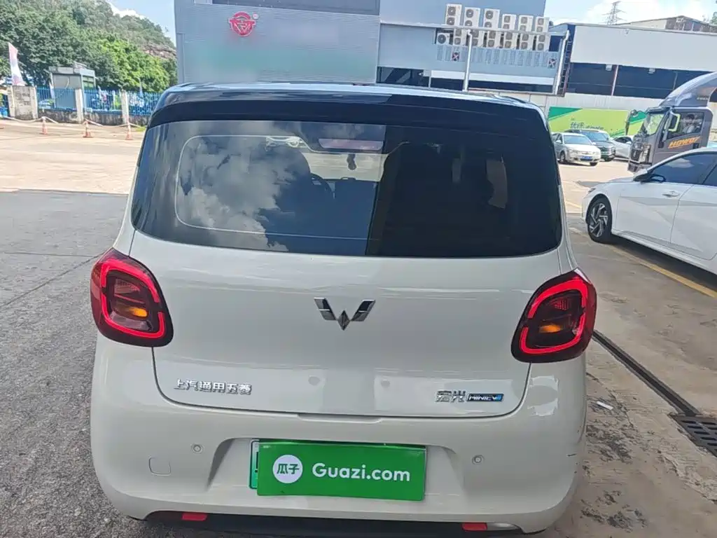Wuling Mini EV MINIEV 2025 Premium +