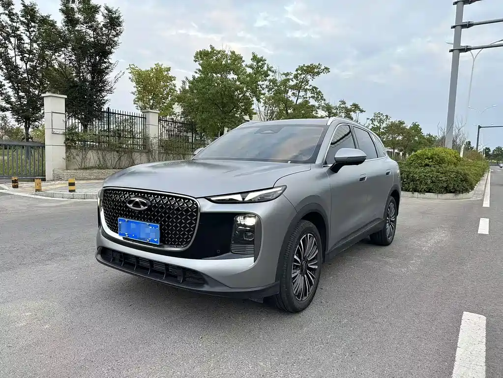 Chery Tiggo 8