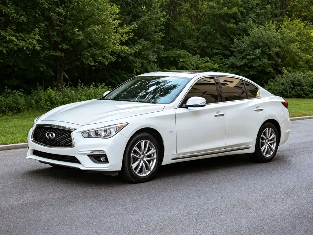 Infiniti Q50L