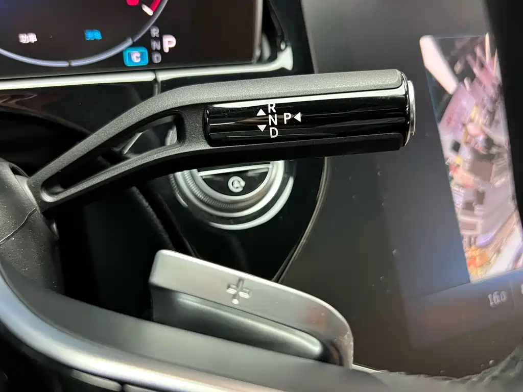 Mercedes-Benz E-Class — миниатюра 25