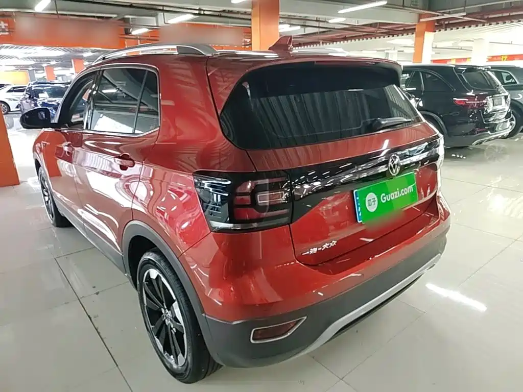 Volkswagen Tacqua 2021 1.5L AT Smart Connect