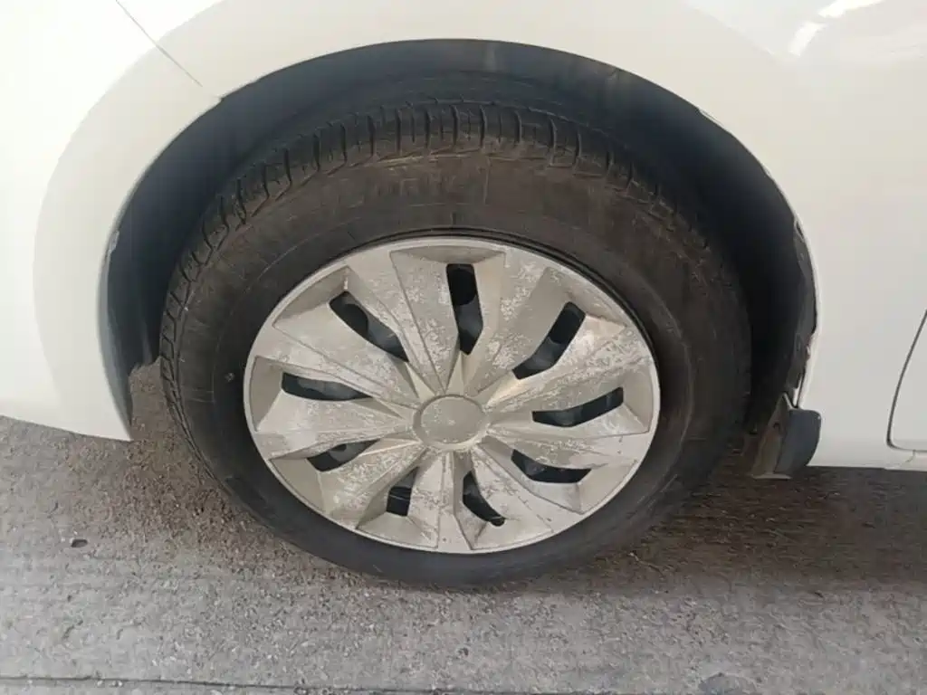 Toyota Yaris L — миниатюра 23