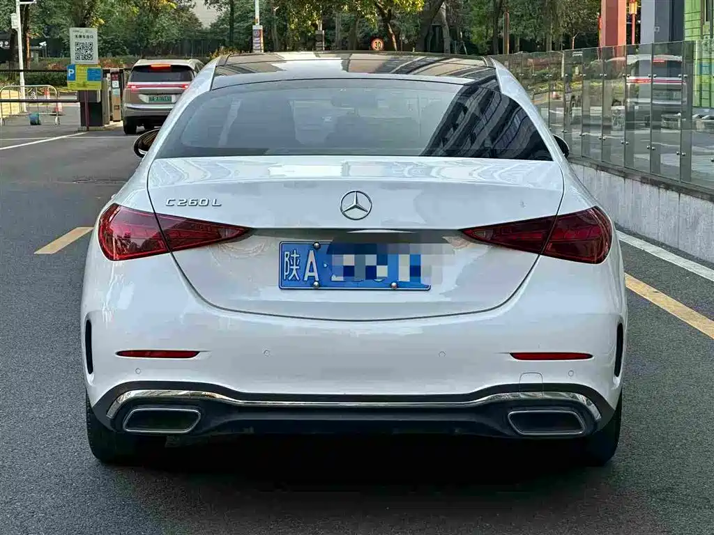 Mercedes-Benz C-Class — миниатюра 5