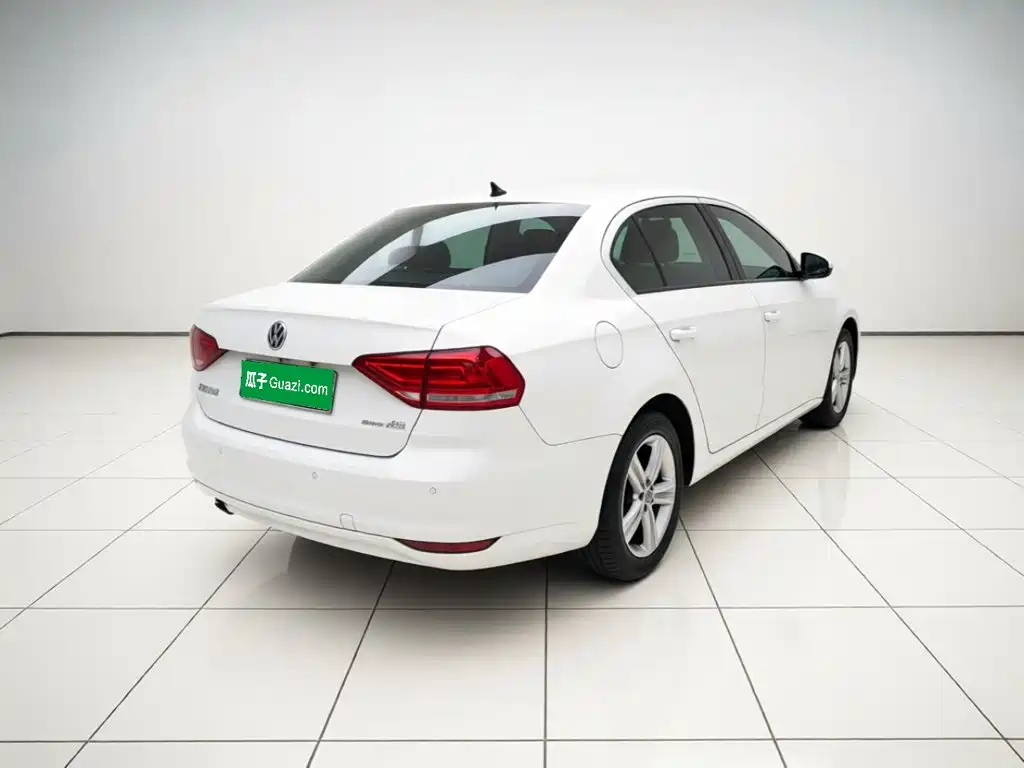 Volkswagen Lavida — миниатюра 6