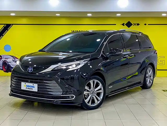 TOYOTA SIENNA 2023