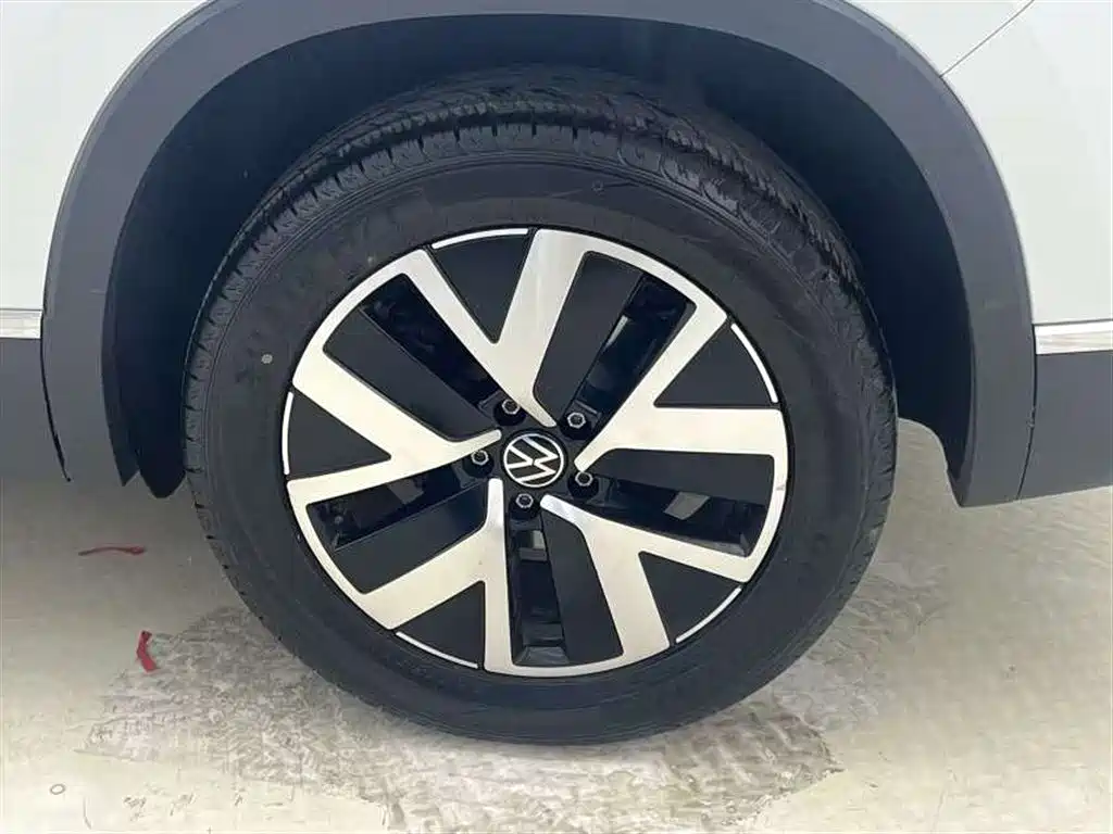 Volkswagen Tayron 2023 330TSI Luxury Plus