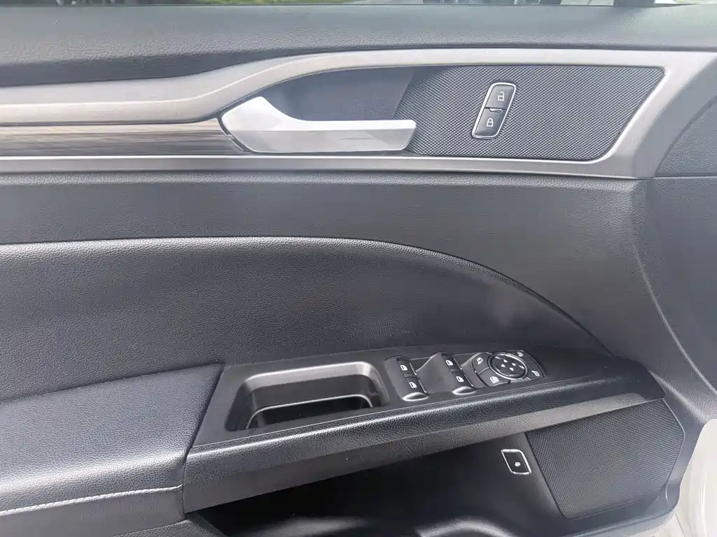 FORD MONDEO NEW ENERGY