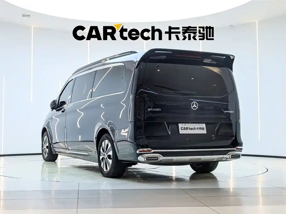 Mercedes-Benz Vito 2021 2.0T Elite 7 мест