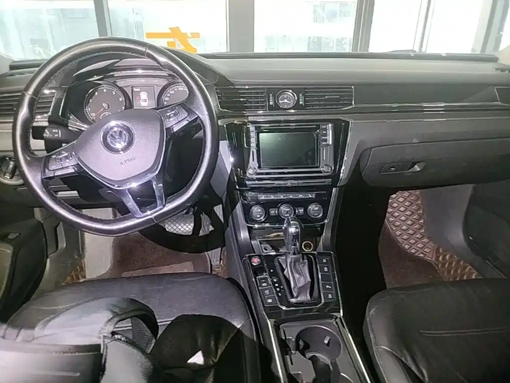 Volkswagen Passat — миниатюра 14