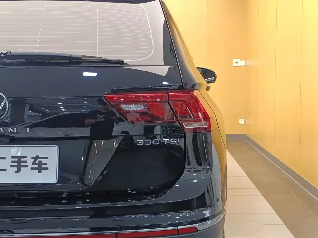 Volkswagen Tiguan L — миниатюра 26
