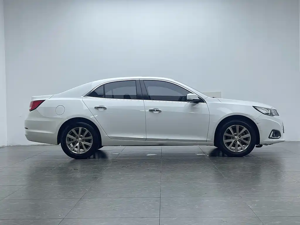Chevrolet Malibu — миниатюра 9