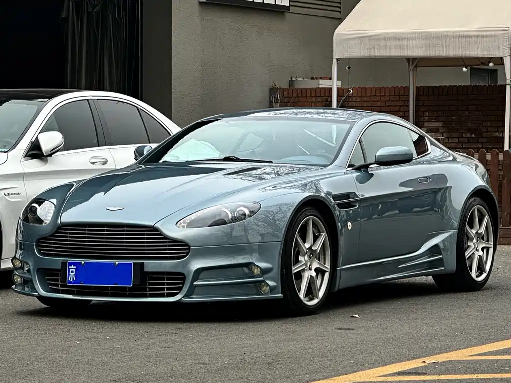 Aston Martin V8 Vantage 2007