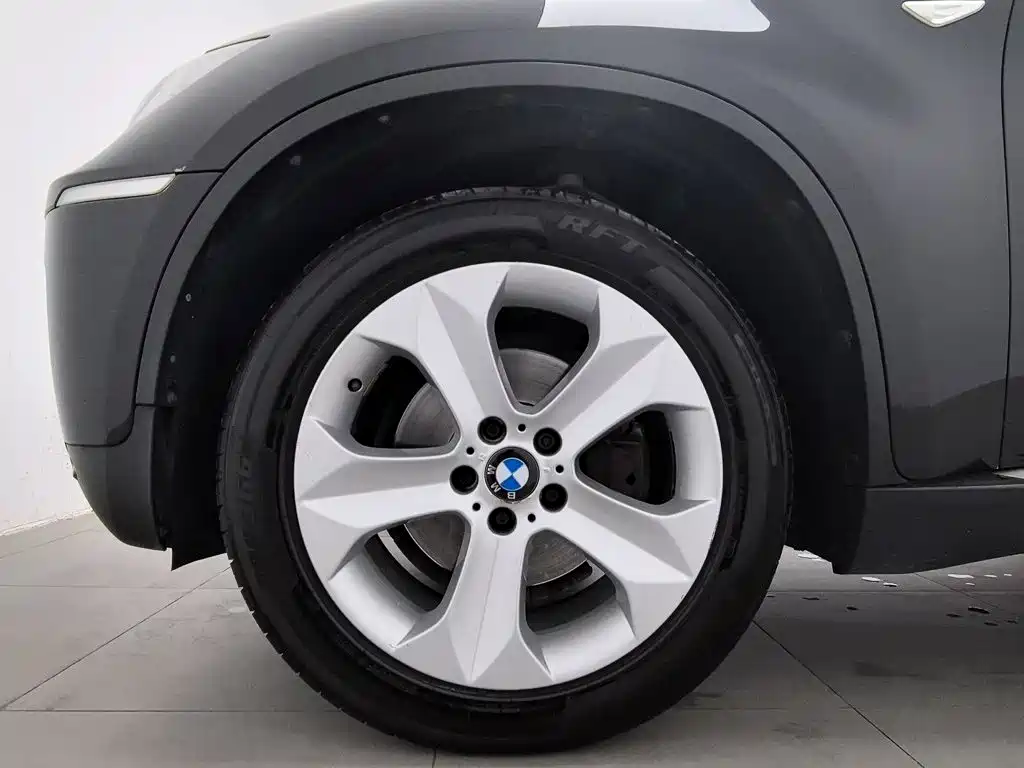 BMW X6 — миниатюра 17