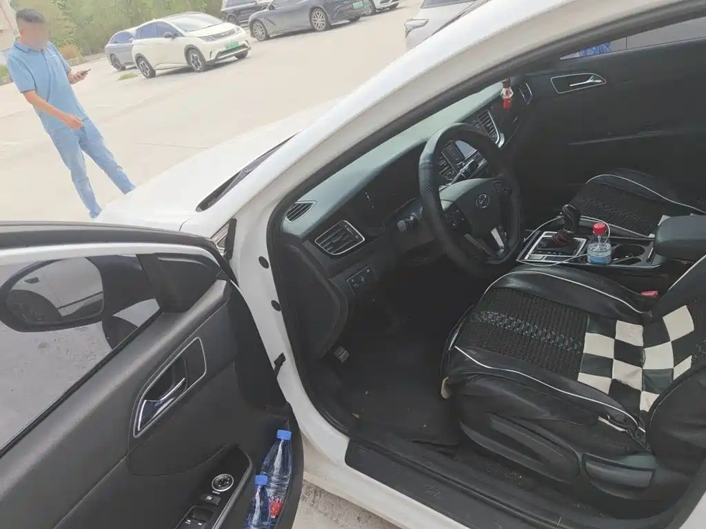 Hyundai Mistra — миниатюра 12