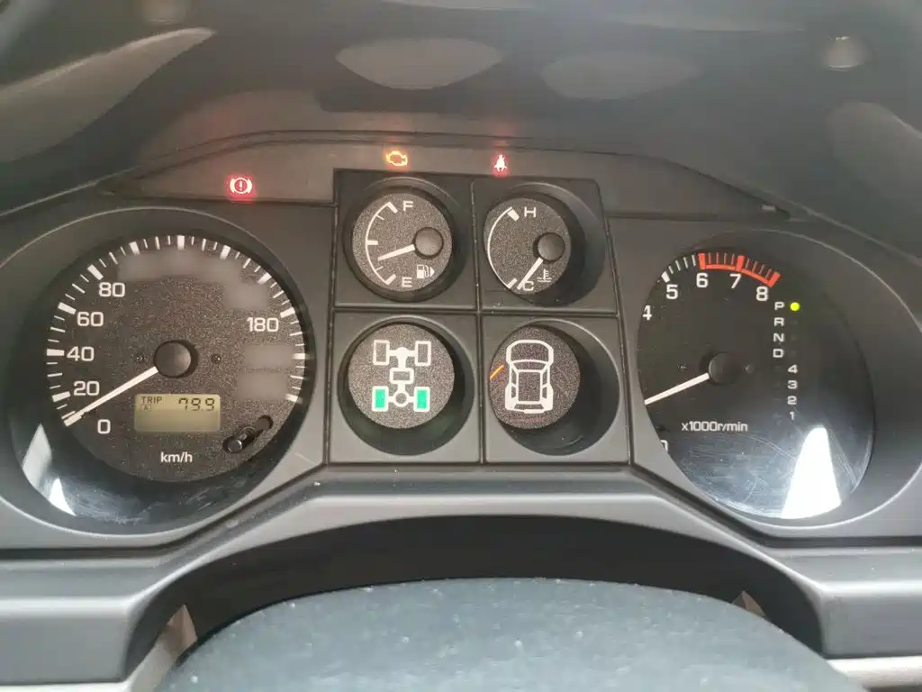 Mitsubishi Pajero — миниатюра 4
