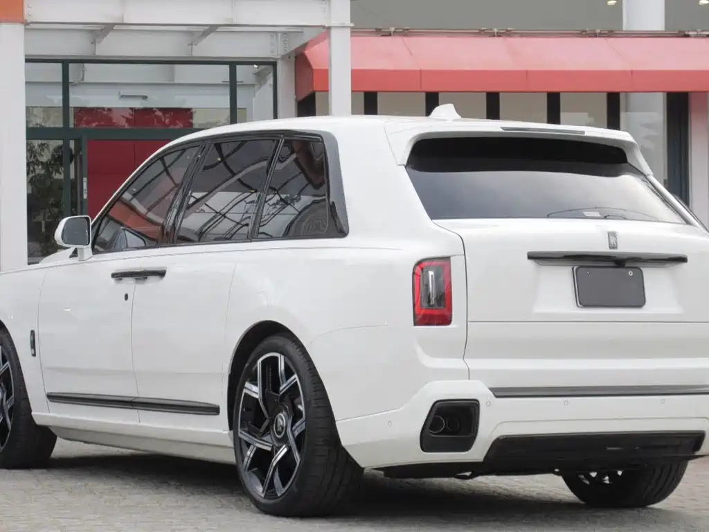 Rolls-Royce Cullinan 2025 Black Badge