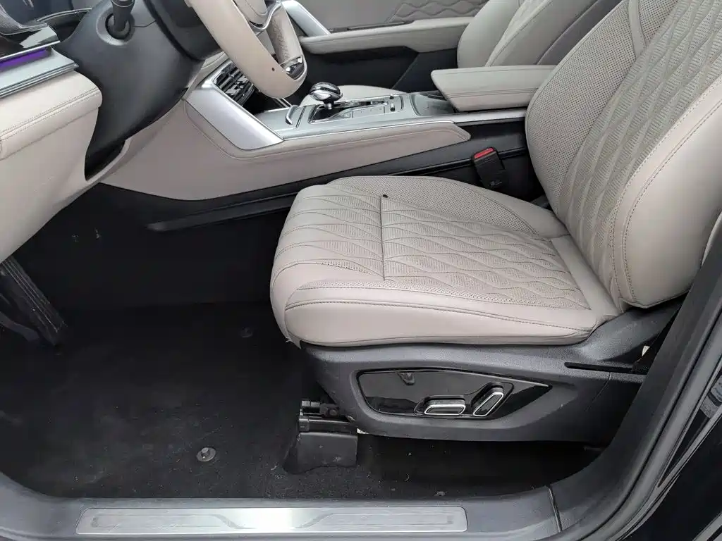 BYD Tang New Energy — миниатюра 20