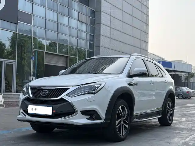 2016 BYD Tang
