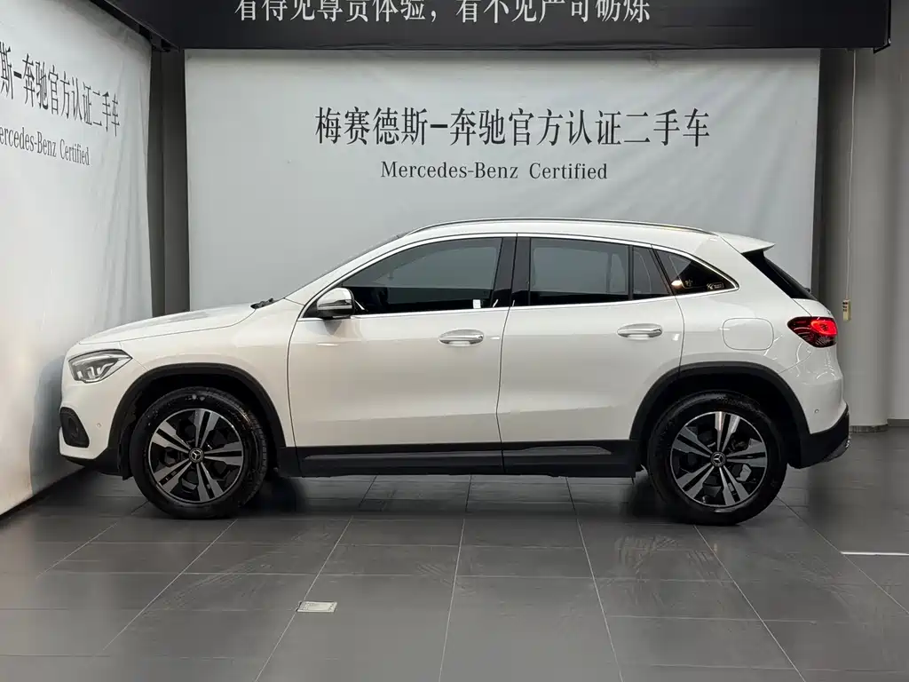 Mercedes-Benz GLA — миниатюра 8