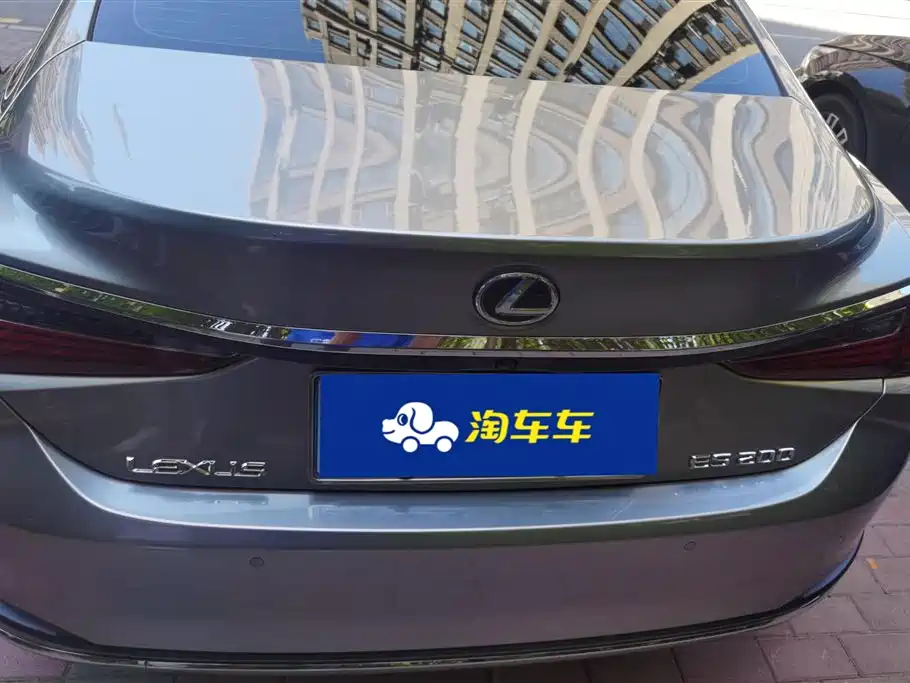 Lexus ES 2023 200