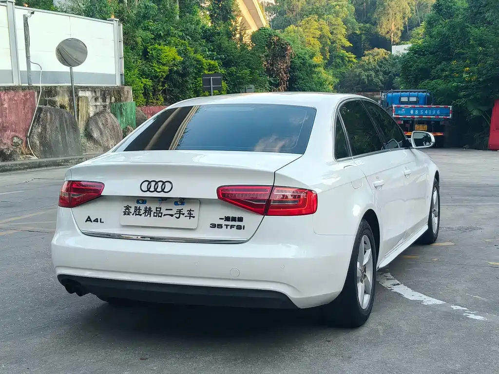 Audi A4L — миниатюра 4