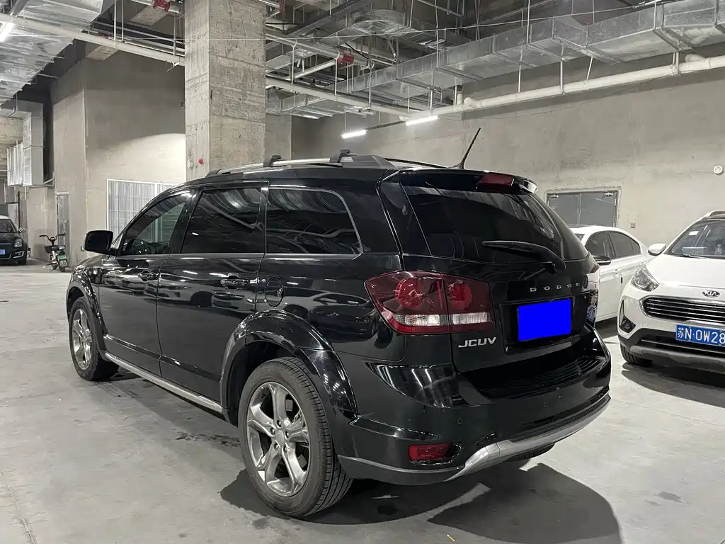 Dodge Journey — миниатюра 7