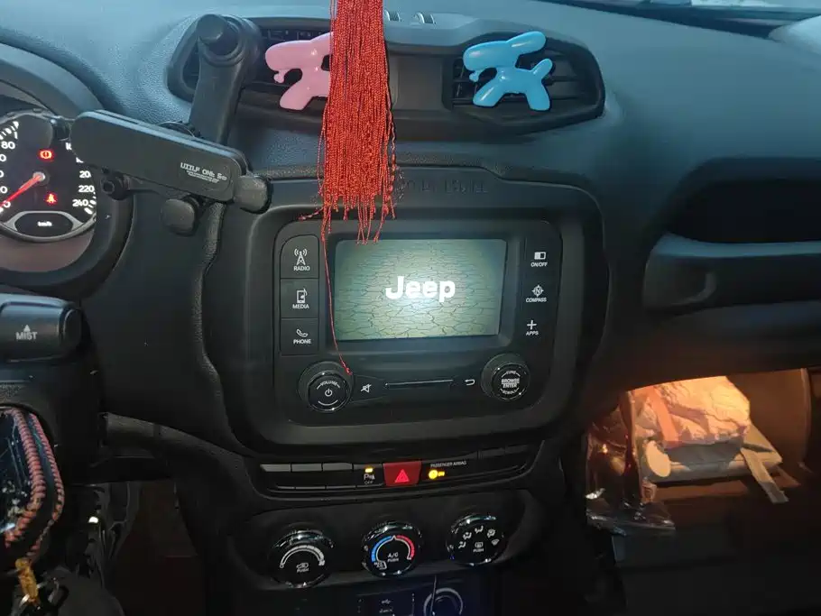 Jeep Renegade — миниатюра 13