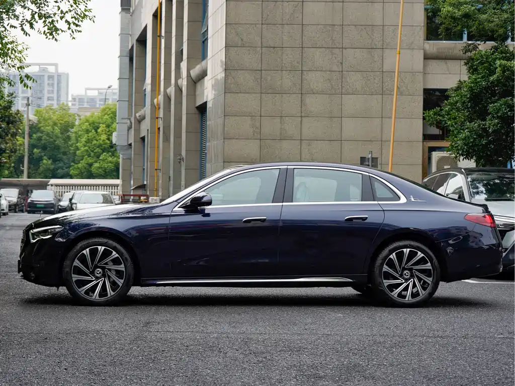 Mercedes-Benz E-Class E 2024 E 300 L Luxury