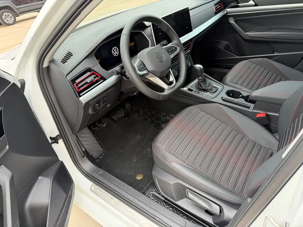 Volkswagen Lavida — миниатюра 6