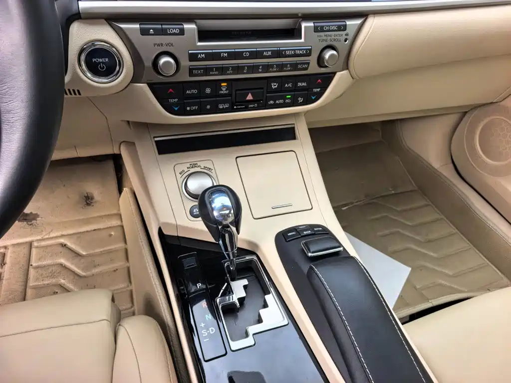 Lexus ES — миниатюра 14
